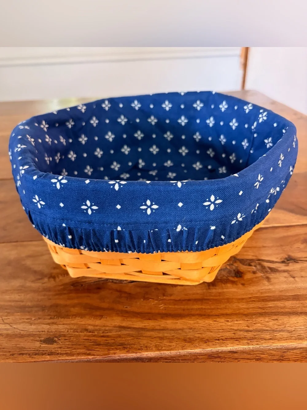 Longaberger Handwoven Basket Vintage 1998 Blue White Floral Liner Hexagon
